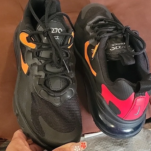 Nike - Picture 10 of 10